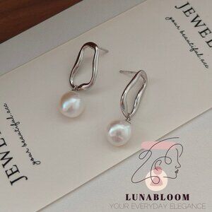 S925 Sterling Silver White Gold-Plated Baroque Pearl Earrings